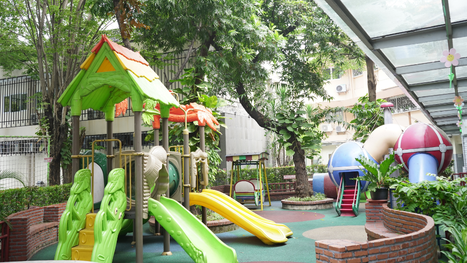 Playground TK Notre Dame Puri Indah 